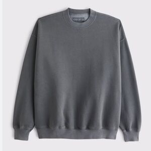 Abercrombie & Fitch Essential Sweatshirt